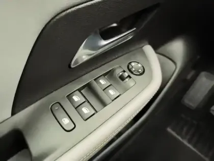 Photo 19 Opel Mokka  1.2 Turbo 100 ch BVM6 Elegance