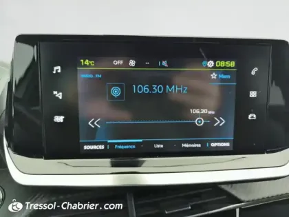 Photo 21 Peugeot 2008  Electrique 136 ch Active