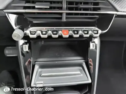Photo 12 Peugeot 2008  Electrique 136 ch Active