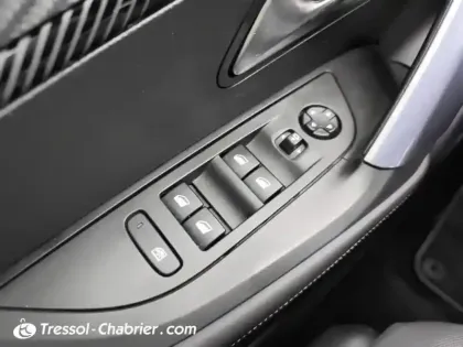 Photo 19 Peugeot 2008  Electrique 136 ch Active