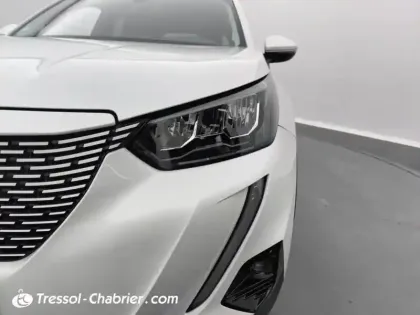 Photo 13 Peugeot 2008  Electrique 136 ch Active