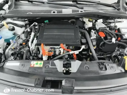 Photo 6 Peugeot 2008  Electrique 136 ch Active