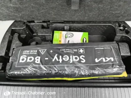 Photo 26 Peugeot 2008  Electrique 136 ch Active