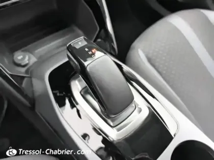 Photo 23 Peugeot 2008  Electrique 136 ch Active