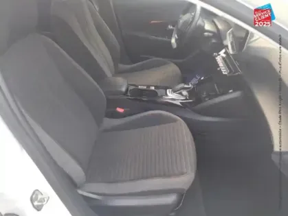 Photo 4 Peugeot 208  e- 136ch Active