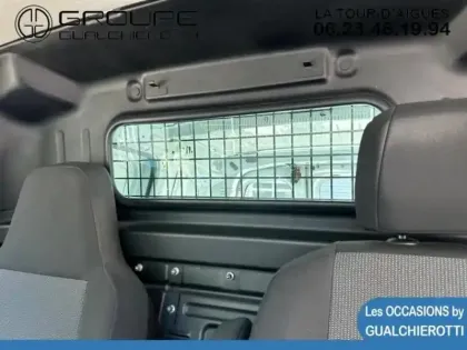 Photo 26 Citroën Berlingo  Van M 650kg BlueHDi 100 S&S Club BVM5