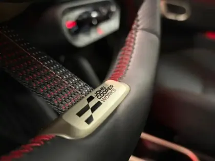 Photo 6 Mini Cooper  3 Portes SE 218ch JCW