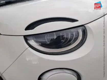 Photo 12 Abarth 500  e 155ch 42kWh Pack 4cv