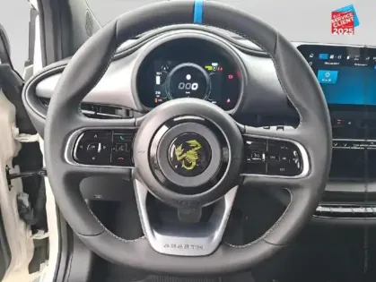 Photo 11 Abarth 500  e 155ch 42kWh Pack 4cv