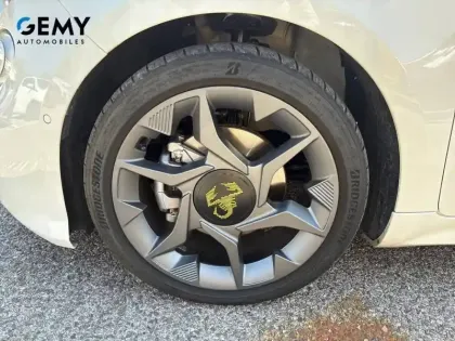 Photo 11 Abarth 500  e 155 ch