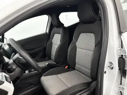 Photo 8 Renault Clio  E-Tech 140 - 21N