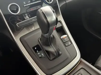 Photo 12 Renault Grand Scenic  TCe 140 EDC