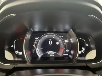 Photo 16 Renault Grand Scenic  TCe 140 EDC