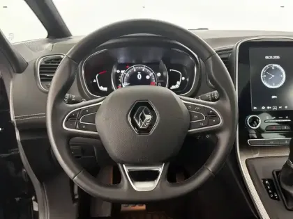 Photo 14 Renault Grand Scenic  TCe 140 EDC