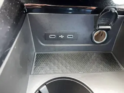 Photo 19 Renault Rafale  E-Tech full hybrid 200