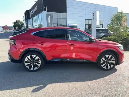 Photo 30 Renault Rafale  E-Tech full hybrid 200