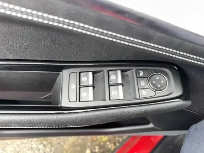 Photo 42 Renault Rafale  E-Tech full hybrid 200