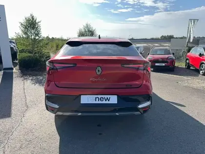 Photo 28 Renault Rafale  E-Tech full hybrid 200