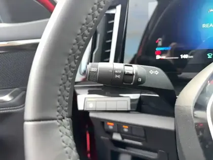 Photo 47 Renault Rafale  E-Tech full hybrid 200