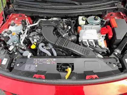 Photo 17 Renault Rafale  E-Tech full hybrid 200