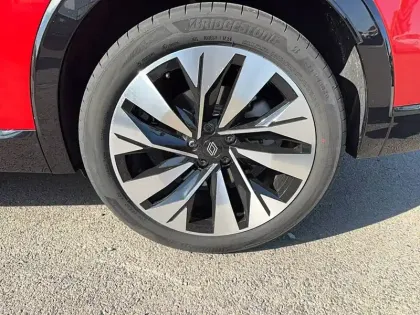 Photo 35 Renault Rafale  E-Tech full hybrid 200