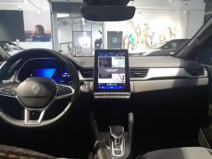 Photo 9 Renault Symbioz  E-Tech full hybrid 145