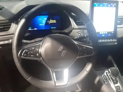 Photo 14 Renault Symbioz  E-Tech full hybrid 145