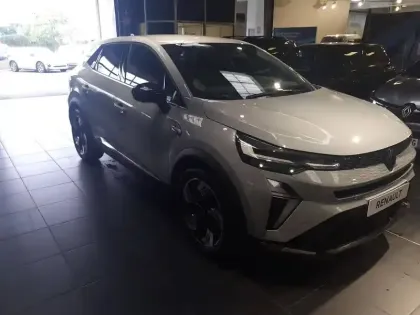 Photo 6 Renault Symbioz  E-Tech full hybrid 145