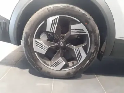 Photo 18 Renault Symbioz  E-Tech full hybrid 145