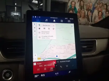 Photo 25 Renault Symbioz  E-Tech full hybrid 145