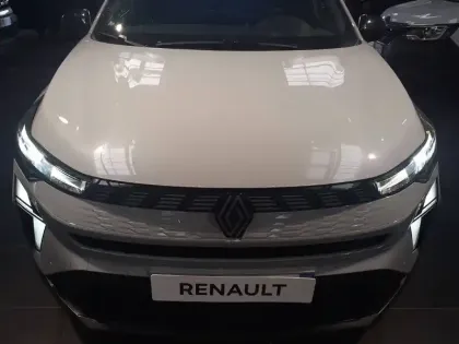 Photo 23 Renault Symbioz  E-Tech full hybrid 145