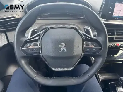 Photo 20 Peugeot 208  PureTech 100 S&S EAT8