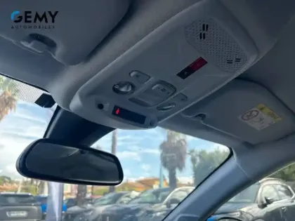 Photo 30 Peugeot 208  PureTech 100 S&S EAT8