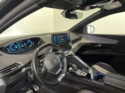 Photo 10 Peugeot 3008  Hybrid 225 e-EAT8