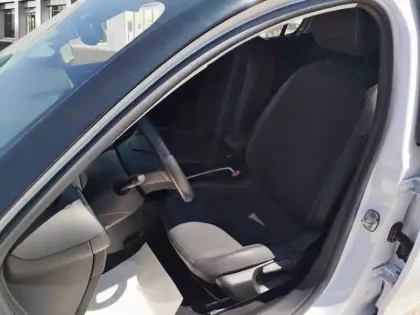 Photo 8 Opel Corsa  Electrique 136 ch & Batterie 50 kw/h