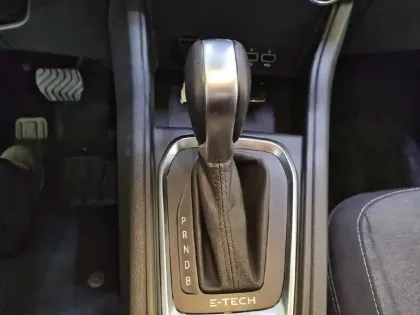 Photo 13 Renault Captur  E-Tech 145 - 21