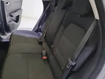 Photo 11 Renault Captur  E-Tech 145 - 21