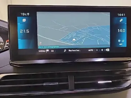 Photo 18 Peugeot 3008  Puretech 130ch S&S EAT8