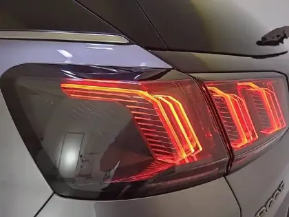 Photo 16 Peugeot 3008  Puretech 130ch S&S EAT8