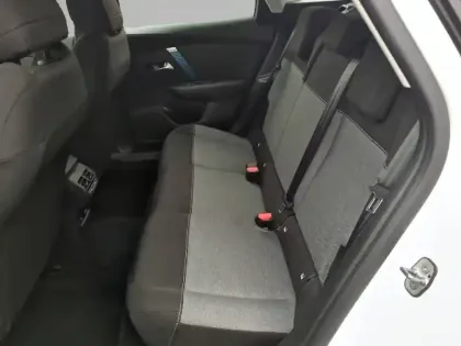 Photo 11 Citroën C4 e- 136 ch Automatique