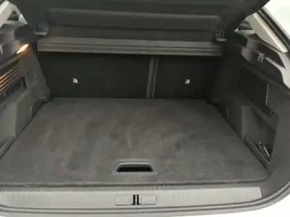 Photo 5 Citroën C4 e- 136 ch Automatique