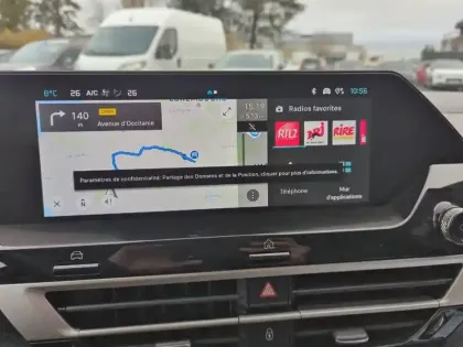 Photo 20 Citroën C4  Hybride 136 e-DCS6