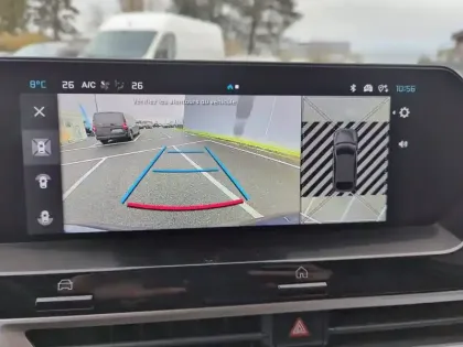 Photo 21 Citroën C4  Hybride 136 e-DCS6