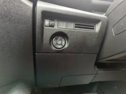 Photo 18 Citroën C4  Hybride 136 e-DCS6