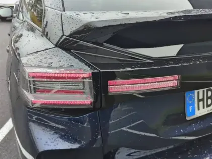 Photo 16 Citroën C4  Hybride 136 e-DCS6