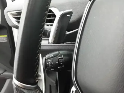 Photo 61 Peugeot 3008  Hybrid4 300 e-EAT8