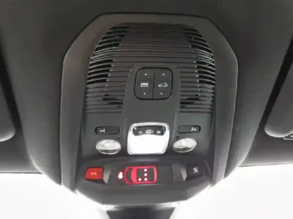 Photo 73 Peugeot 3008  Hybrid4 300 e-EAT8