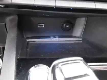 Photo 62 Peugeot 3008  Hybrid4 300 e-EAT8