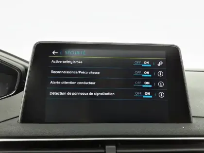 Photo 69 Peugeot 3008  Hybrid4 300 e-EAT8