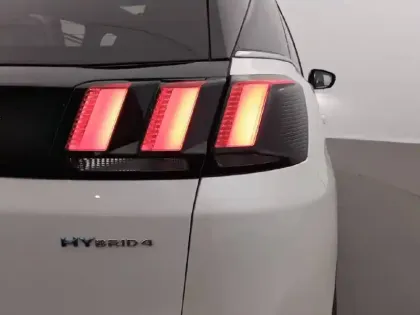 Photo 54 Peugeot 3008  Hybrid4 300 e-EAT8